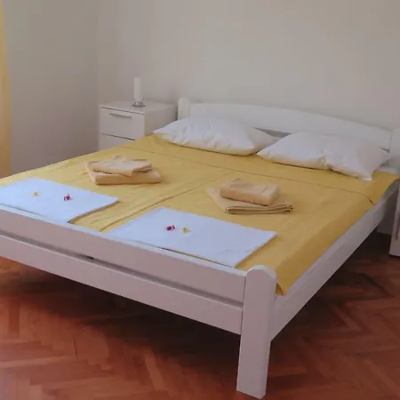 Lumbrela Apartman *